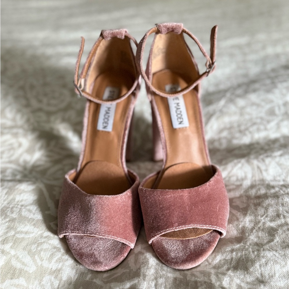 Steve Madden Blush Velvet Heels